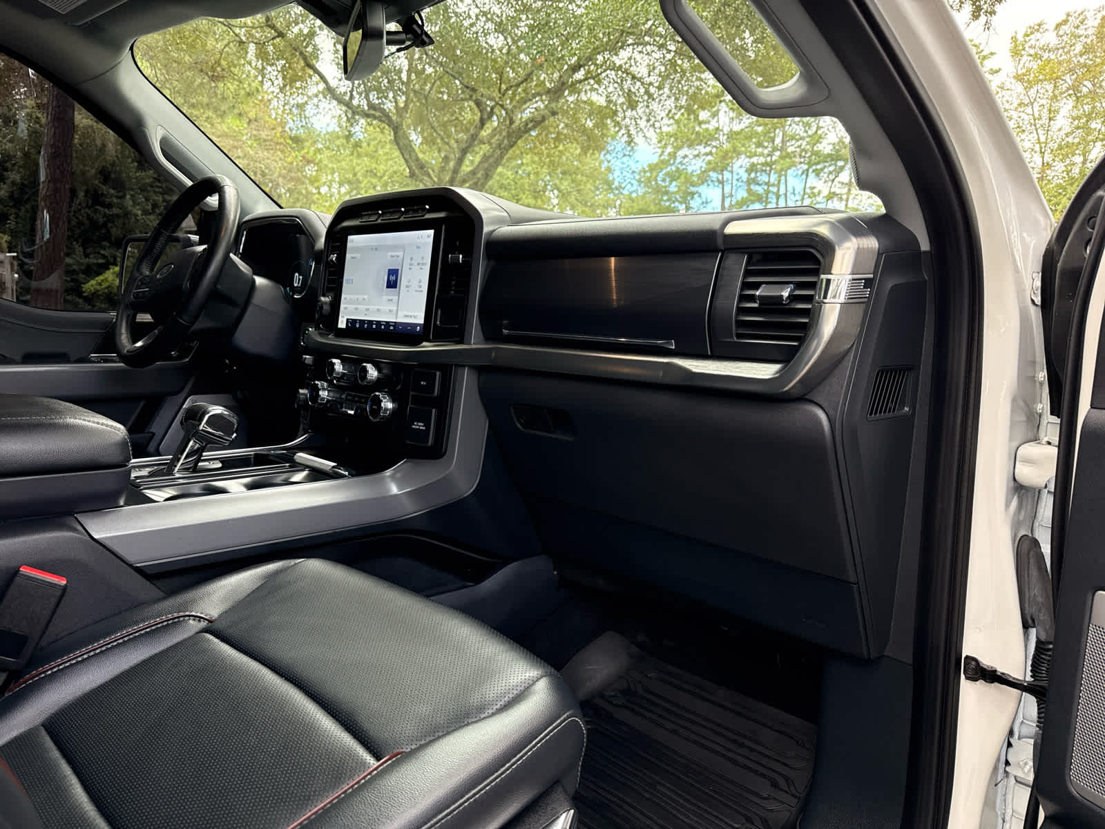 2023 Ford F-150 LARIAT Star White Metallic Tri-Coat at Ravenel Ford