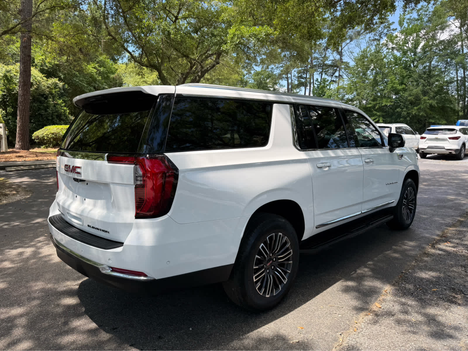 2026 GMC Yukon XL Elevation Summit White at Burns Kia