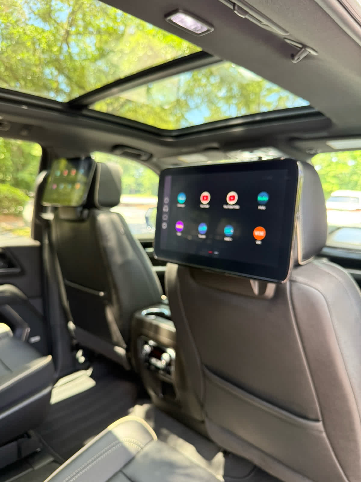 2026 GMC Yukon XL Elevation Summit White at Burns Kia