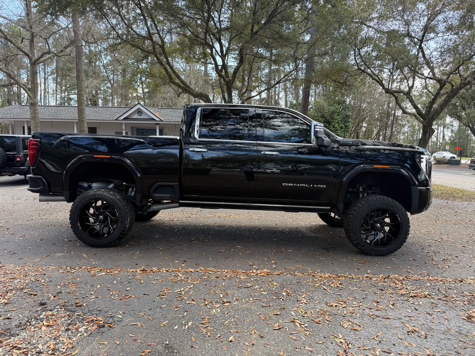 2024 GMC Sierra 2500HD Denali Ultimate - 3