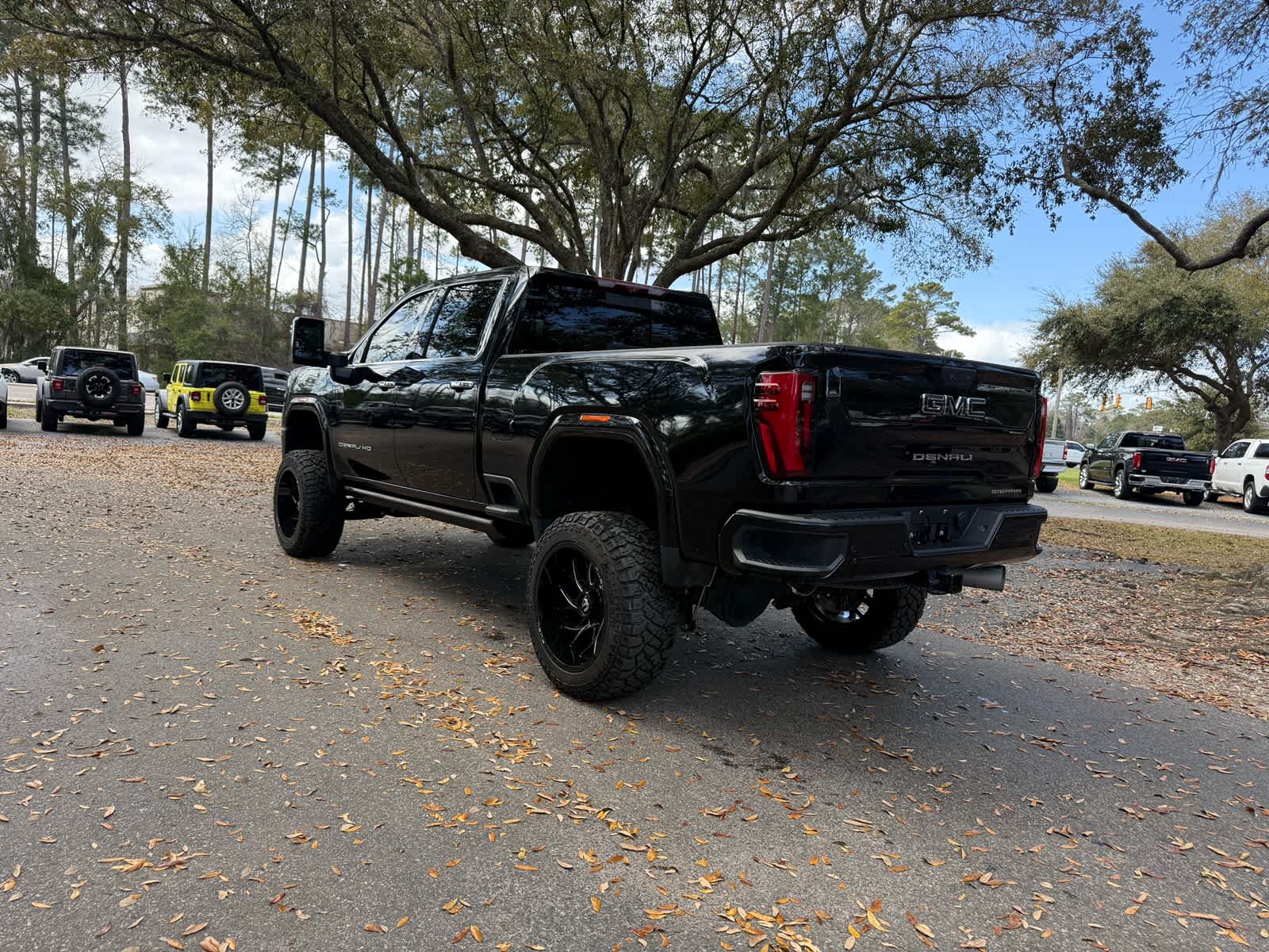 2024 GMC Sierra 2500HD Denali Ultimate - 6