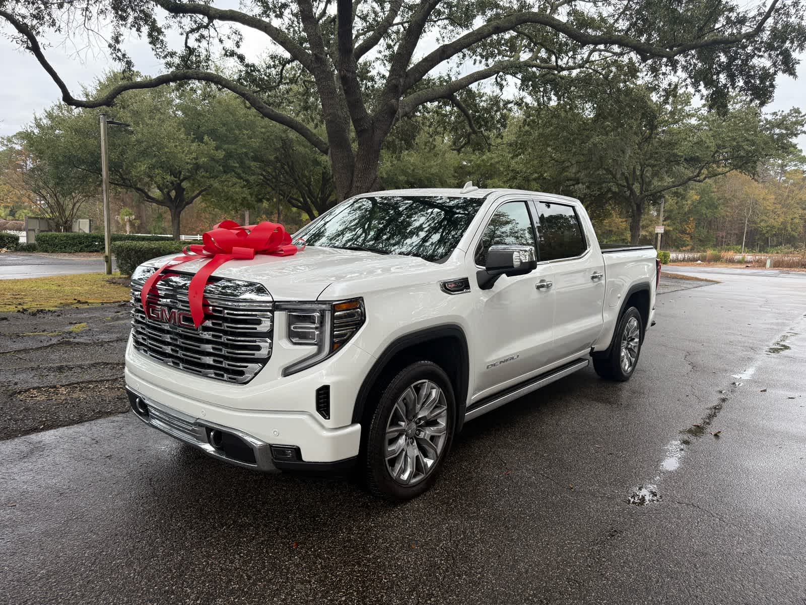 2025 GMC Sierra 1500 Denali White Frost Tricoat at Cooper Chevrolet GMC
