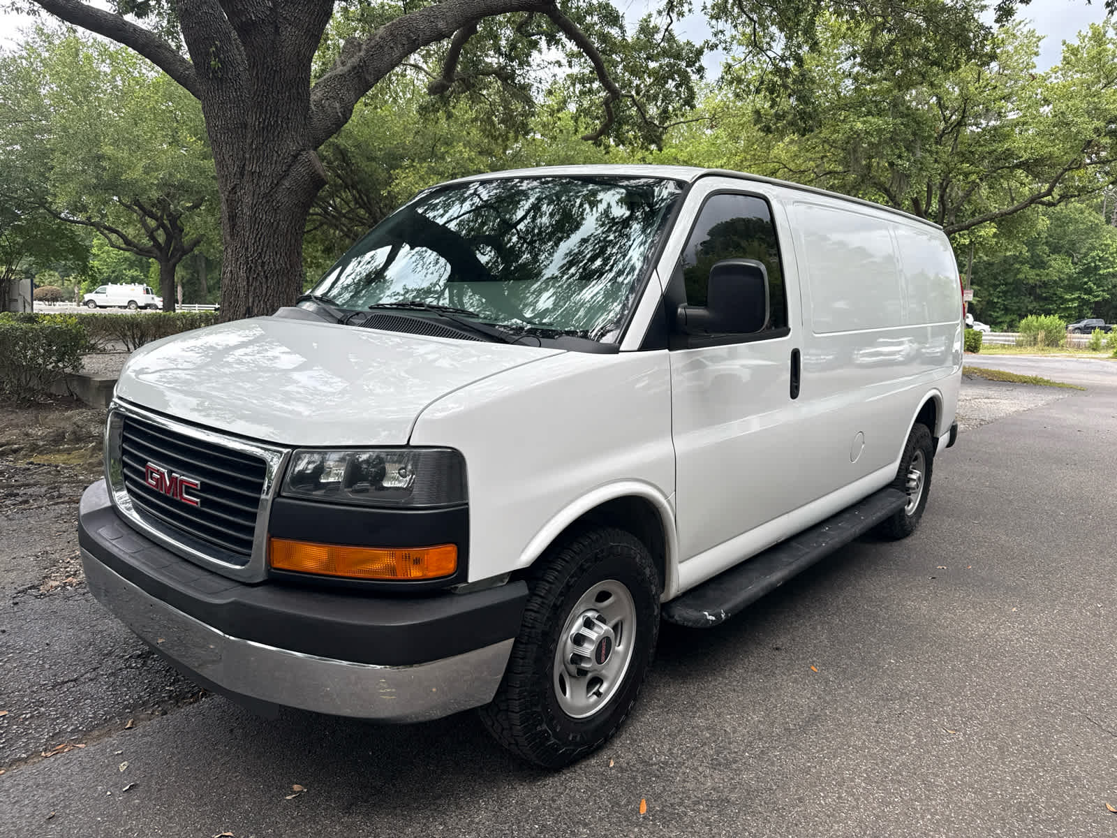 2016 GMC Savana Cargo Van - 0