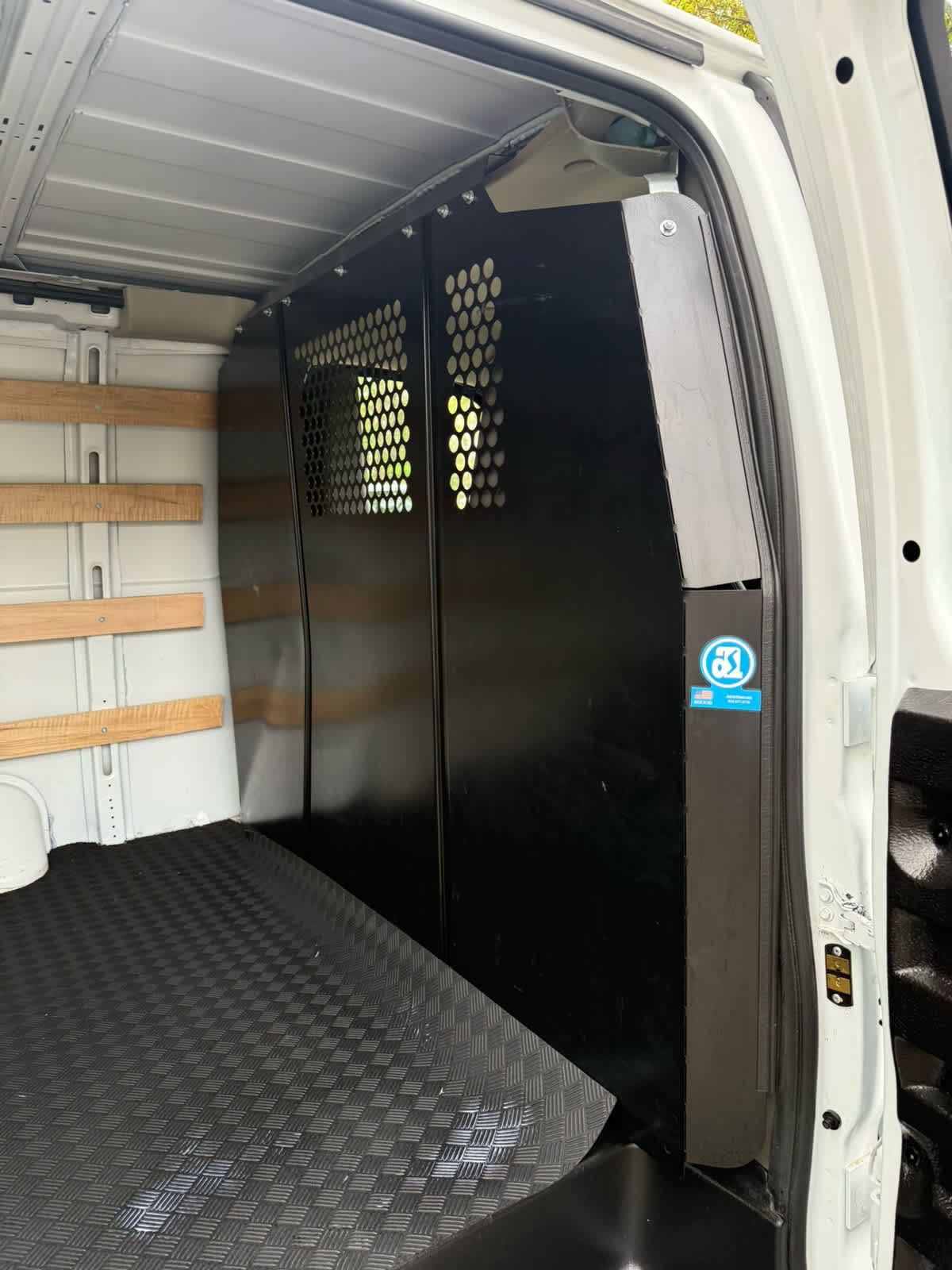 2024 GMC Savana Cargo Van - 10