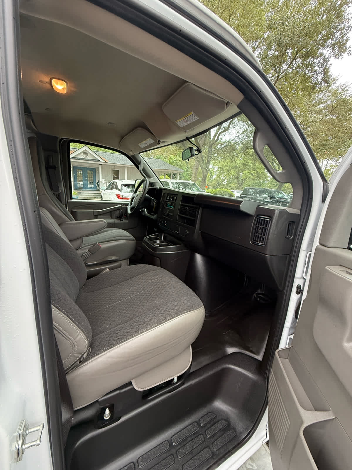 2024 GMC Savana  Summit White at Low Country Motors