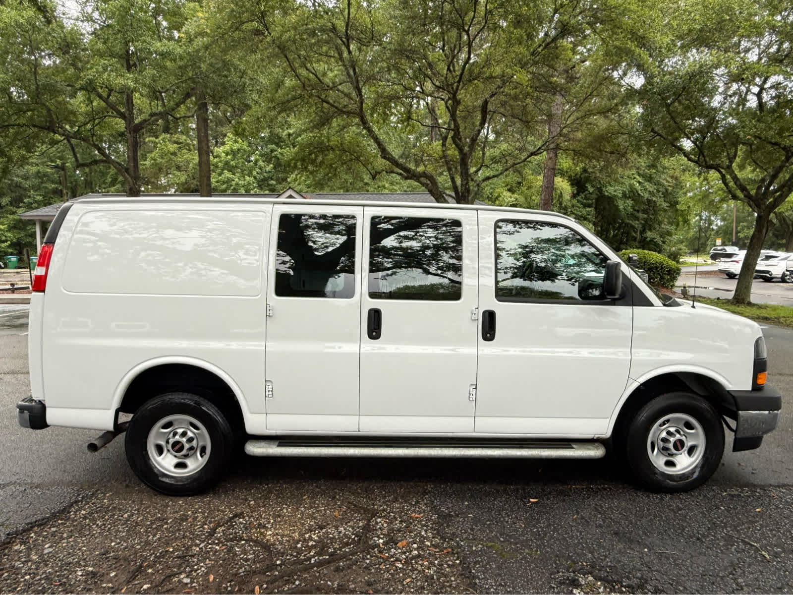 2024 GMC Savana  - 5