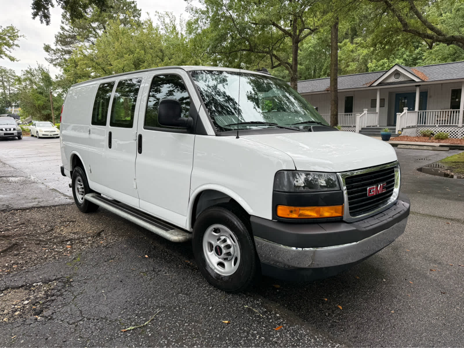 2024 GMC Savana  - 6