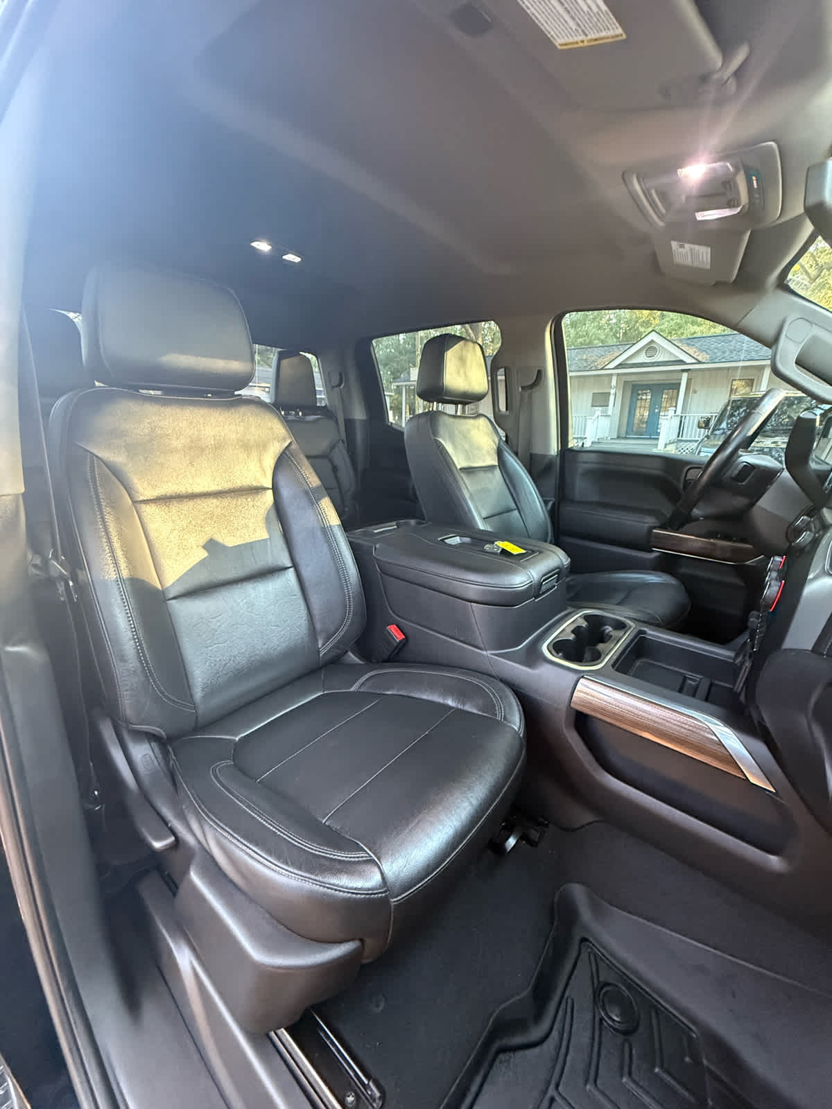 2020 Chevrolet Silverado 1500 RST - 11