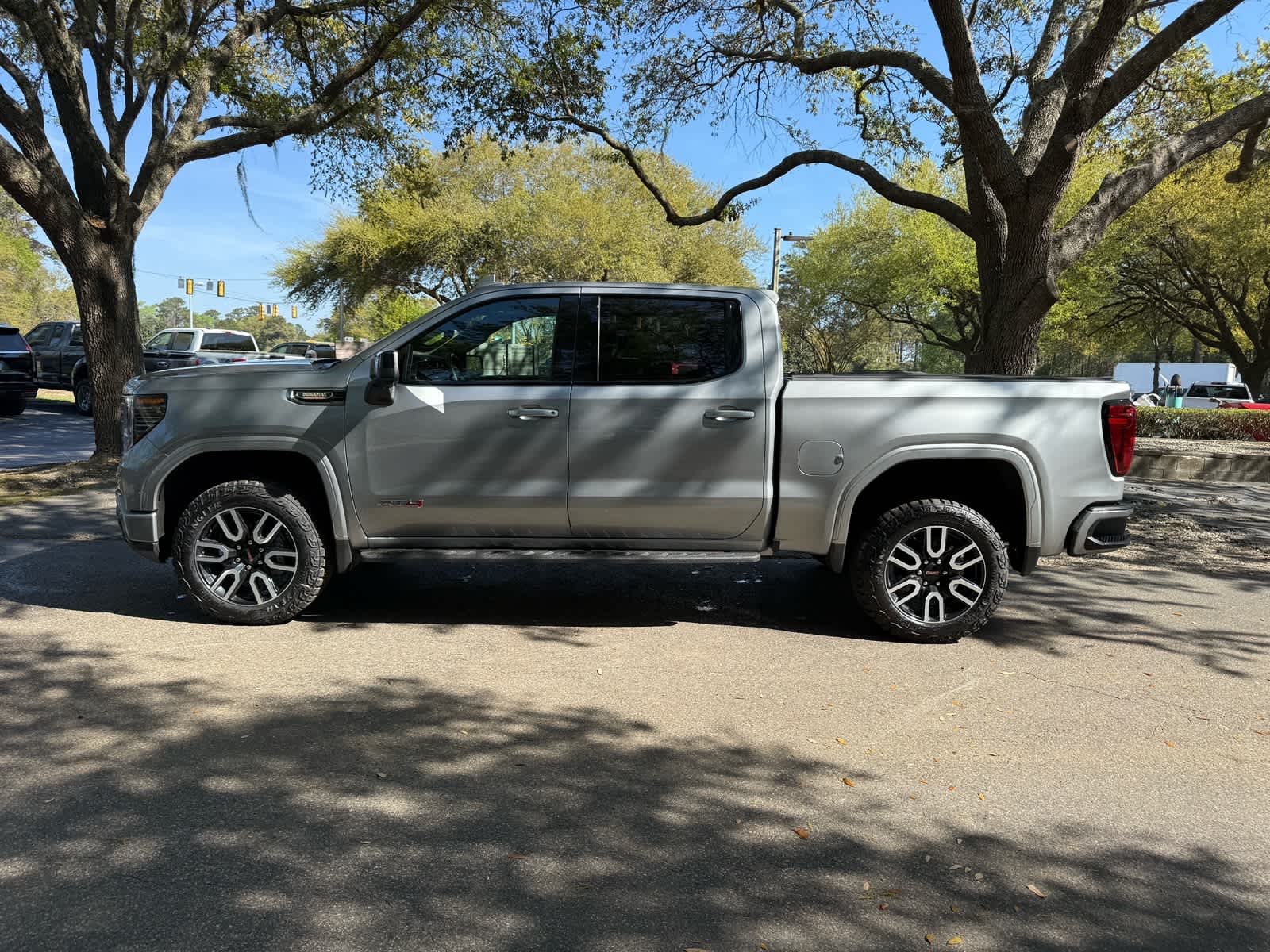 2025 GMC Sierra 1500 AT4 - 7
