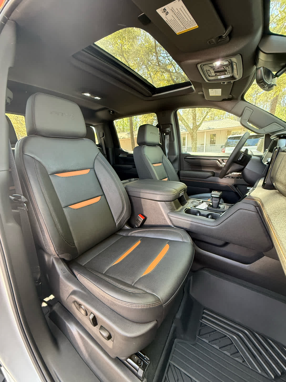 2025 GMC Sierra 1500 AT4 - 11
