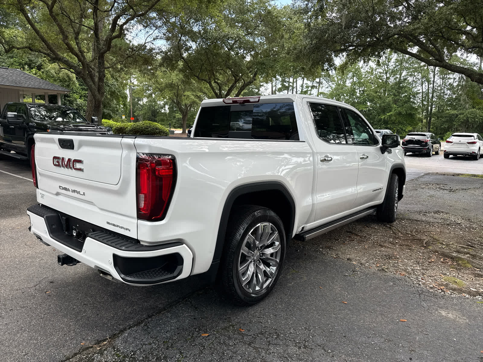 2023 GMC Sierra 1500 Denali - 5