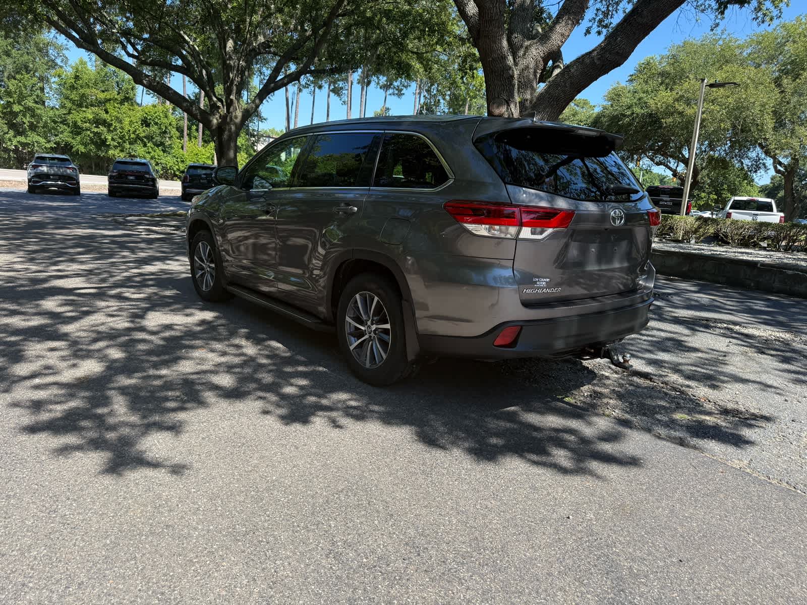 2017 Toyota Highlander XLE - 6