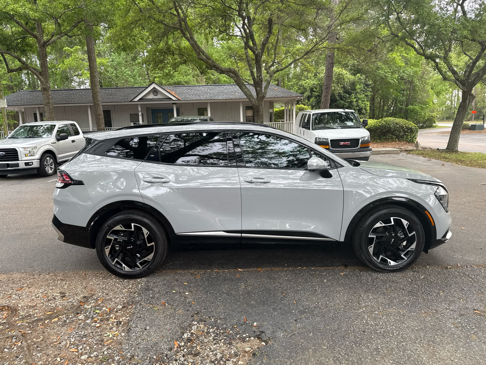 2025 Kia Sportage SX-Prestige - 1