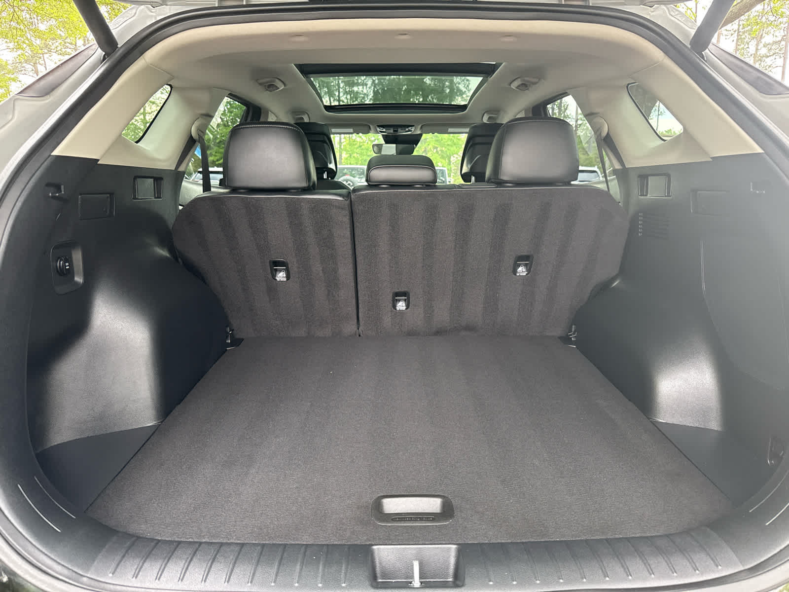 2025 Kia Sportage SX-Prestige - 11