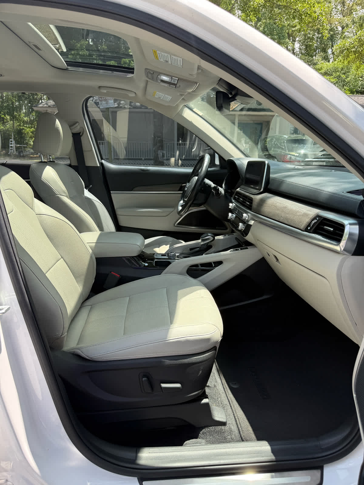 2022 Kia Telluride SX - 11