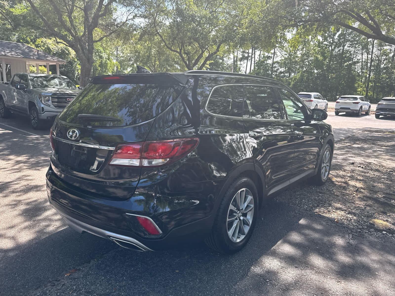 2017 Hyundai Santa Fe SE - 4