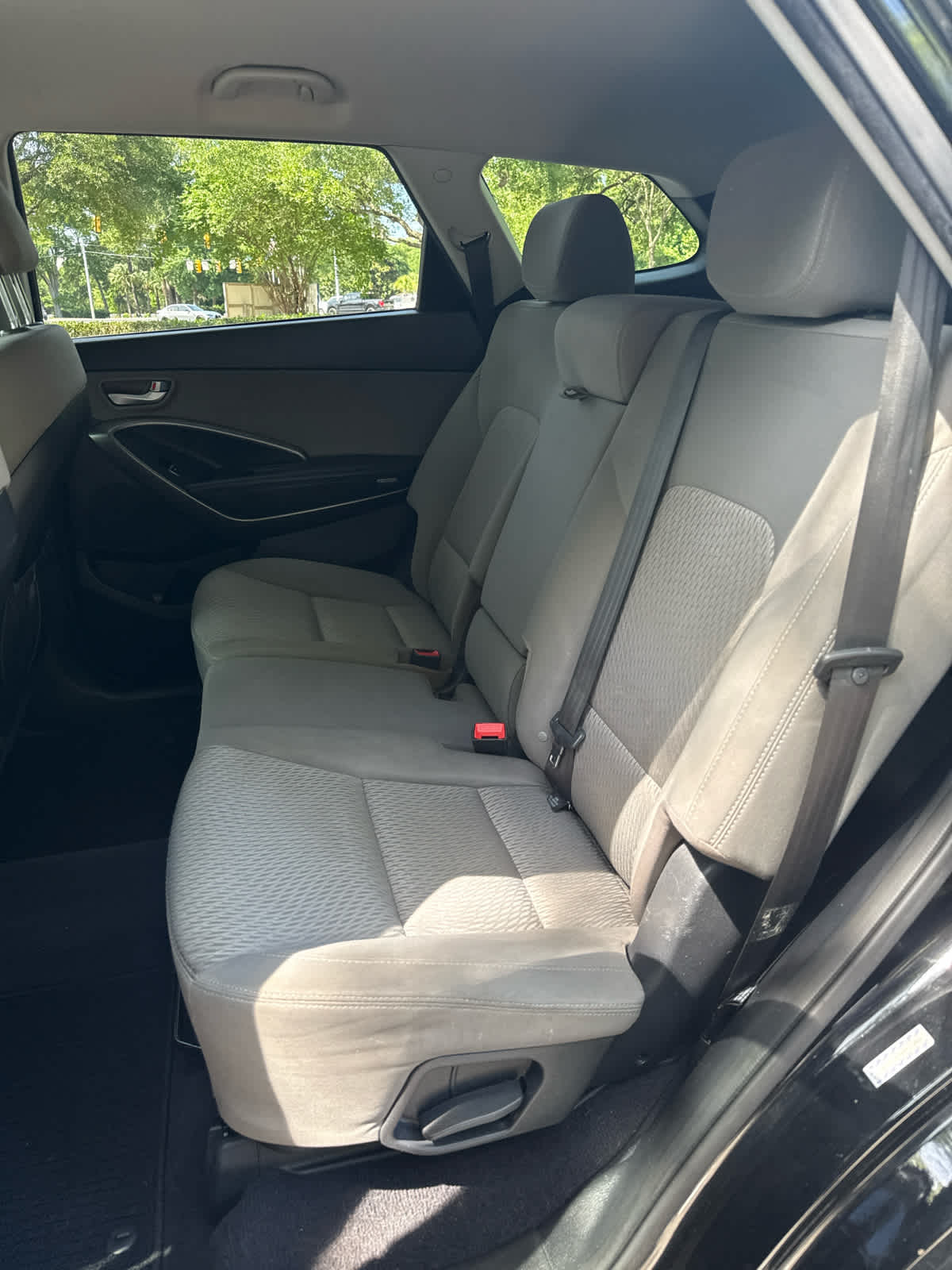 2017 Hyundai Santa Fe SE - 9