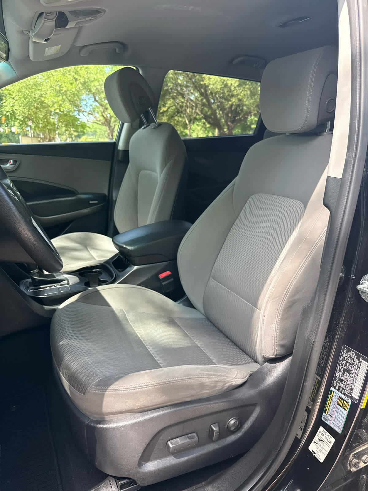 2017 Hyundai Santa Fe SE - 8