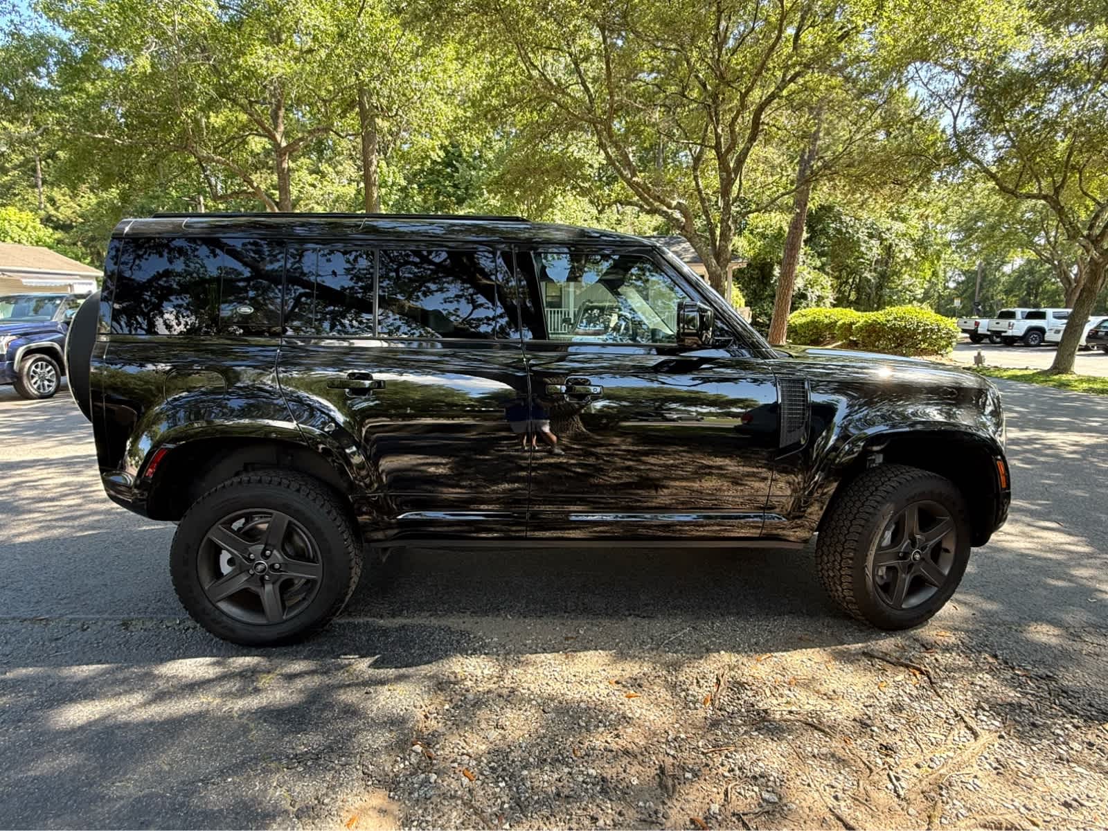 2024 Land Rover Defender X-Dynamic SE - 5