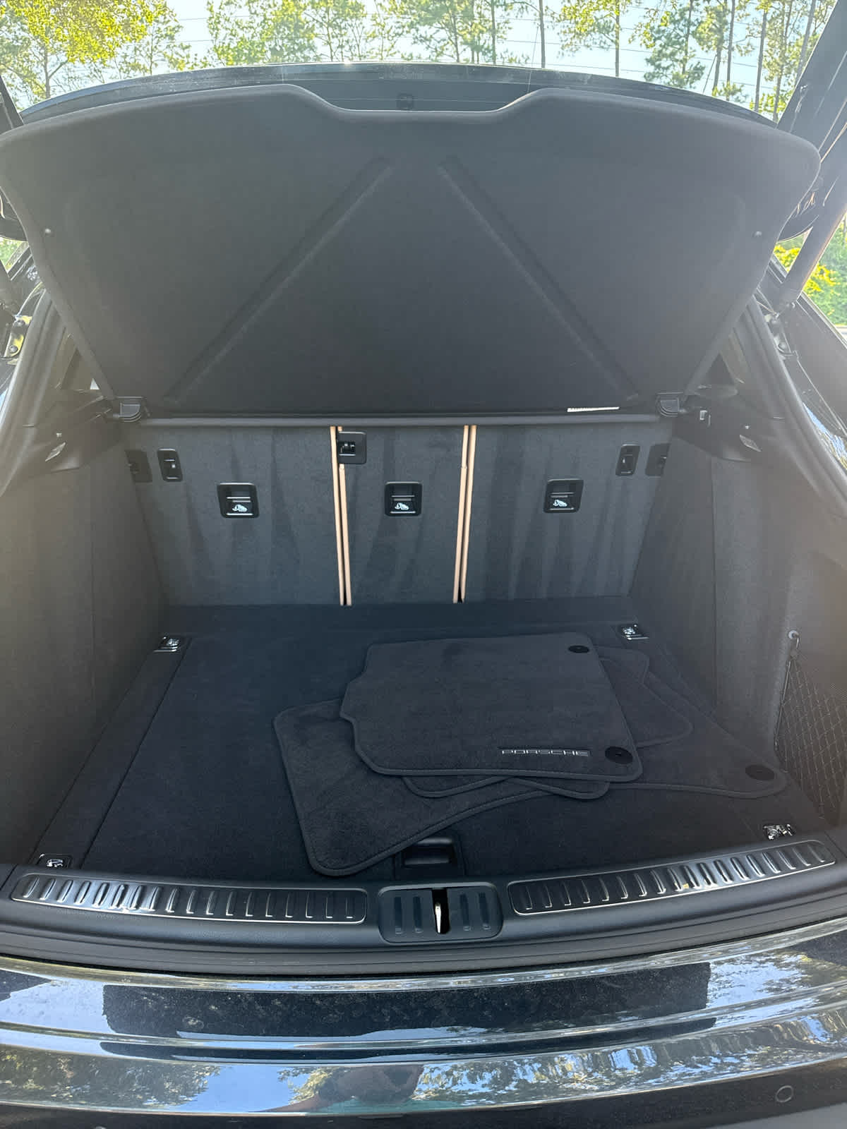 2024 Porsche Macan  - 11