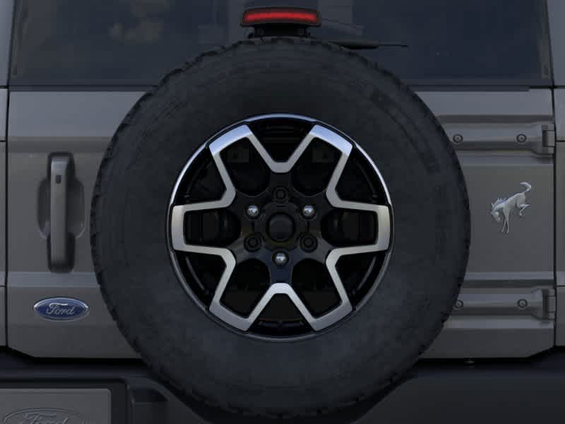 2024 Ford Bronco Outer Banks 24