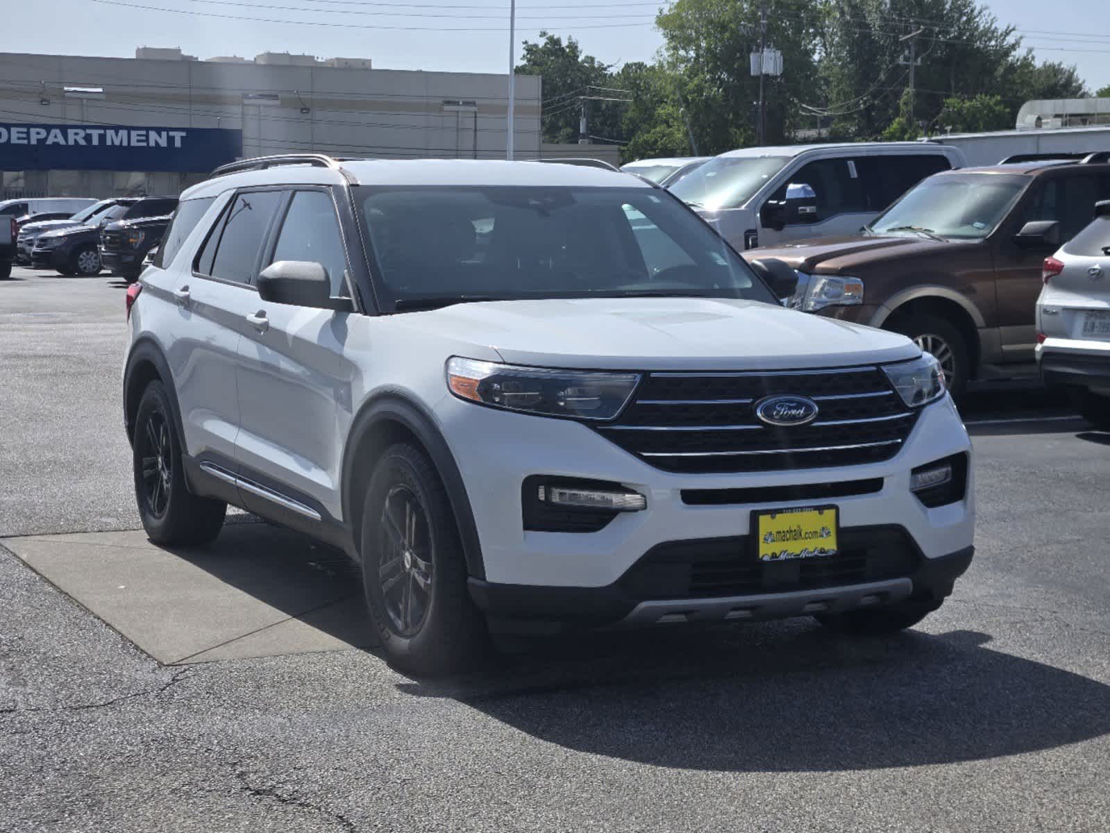 2021 Ford Explorer XLT 2