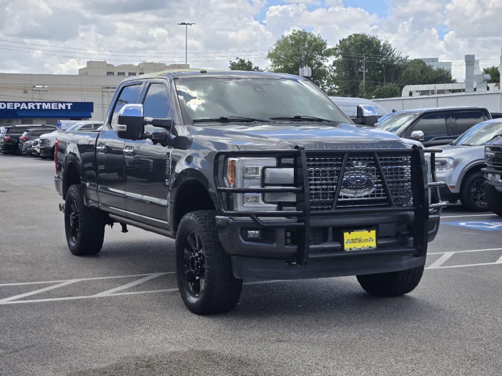 2018 Ford Super Duty F-250 SRW Platinum 4WD Crew Cab 6.75 Box 2