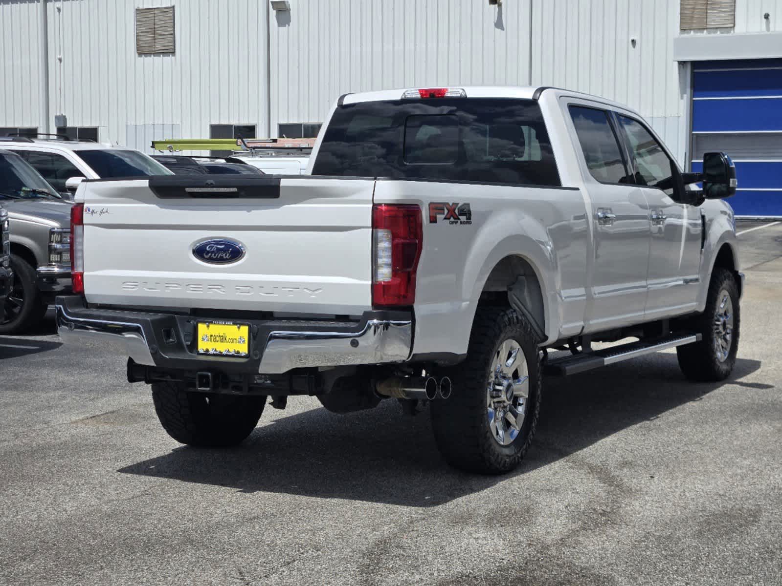 2019 Ford Super Duty F-250 SRW LARIAT 4WD Crew Cab 6.75 Box 3