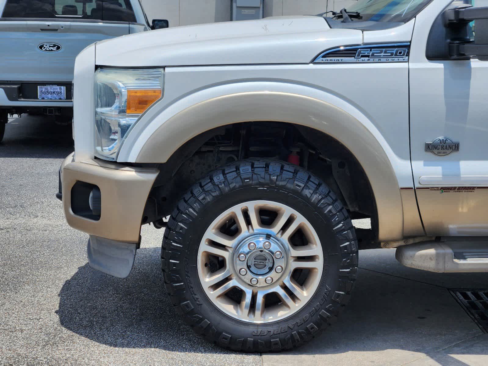 2013 Ford Super Duty F-250 SRW King Ranch 4WD Crew Cab 156 5