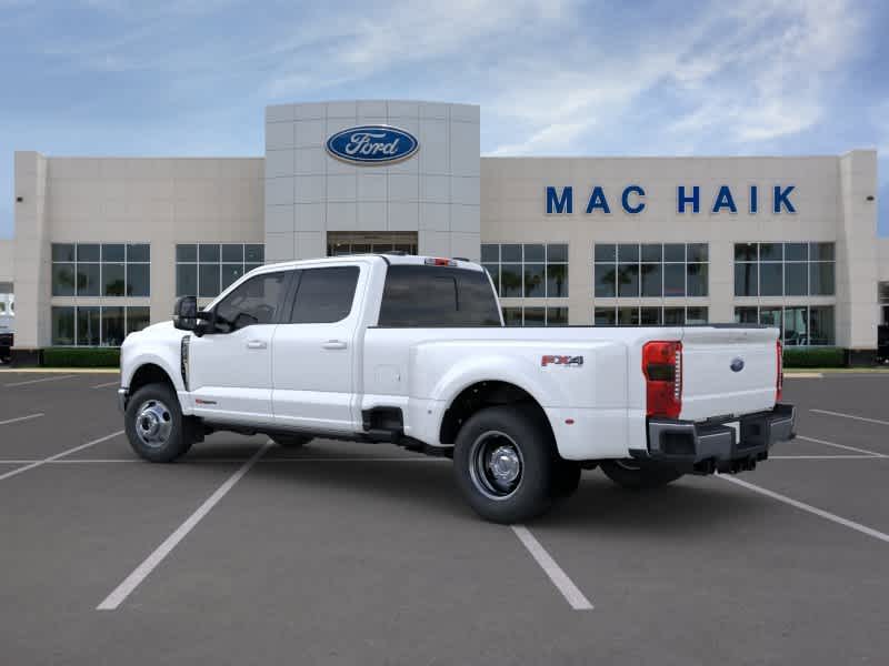 2024 Ford Super Duty F-350 DRW LARIAT 4WD Crew Cab 8 Box 4