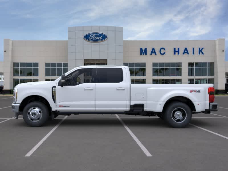 2024 Ford Super Duty F-350 DRW LARIAT 4WD Crew Cab 8 Box 3