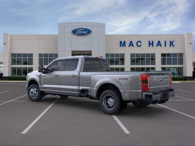 2024 Ford Super Duty F-350 DRW LARIAT 4WD Crew Cab 8 Box 4