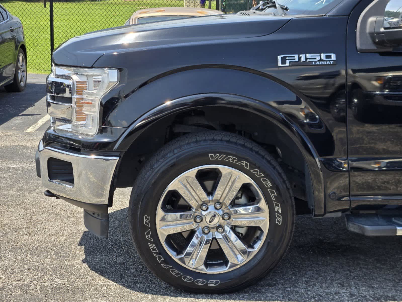 2018 Ford F-150 LARIAT 4WD SuperCrew 5.5 Box 5