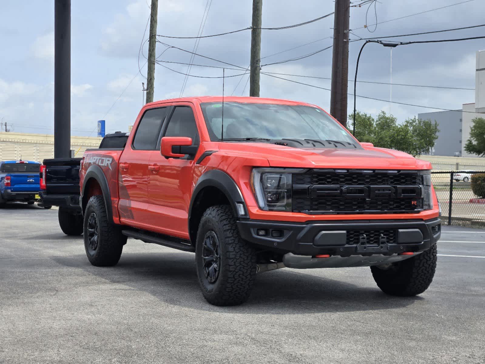 2023 Ford F-150 Raptor 4WD SuperCrew 5.5 Box 2