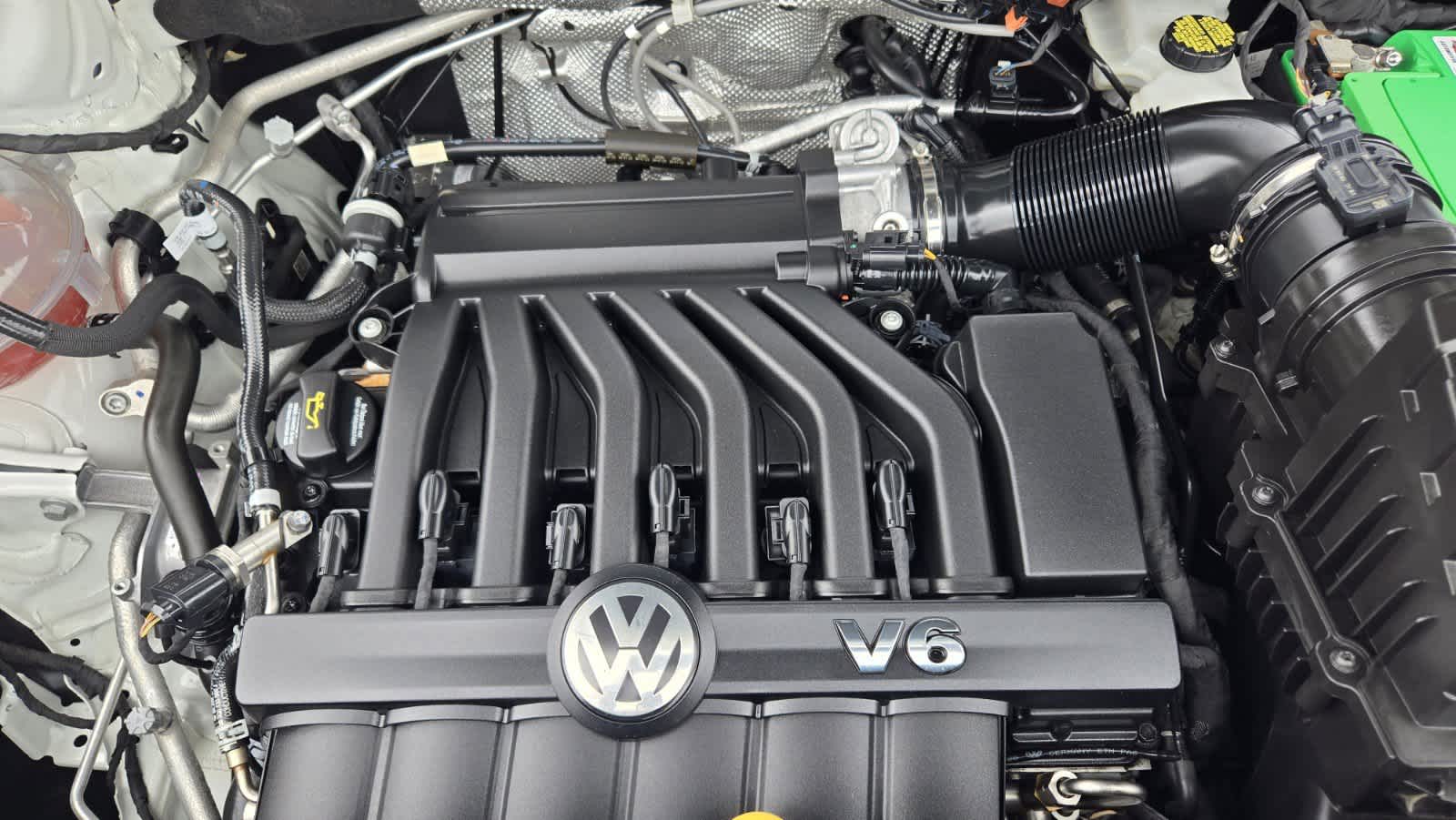 2021 Volkswagen Atlas 3.6L V6 SE w/Technology 21