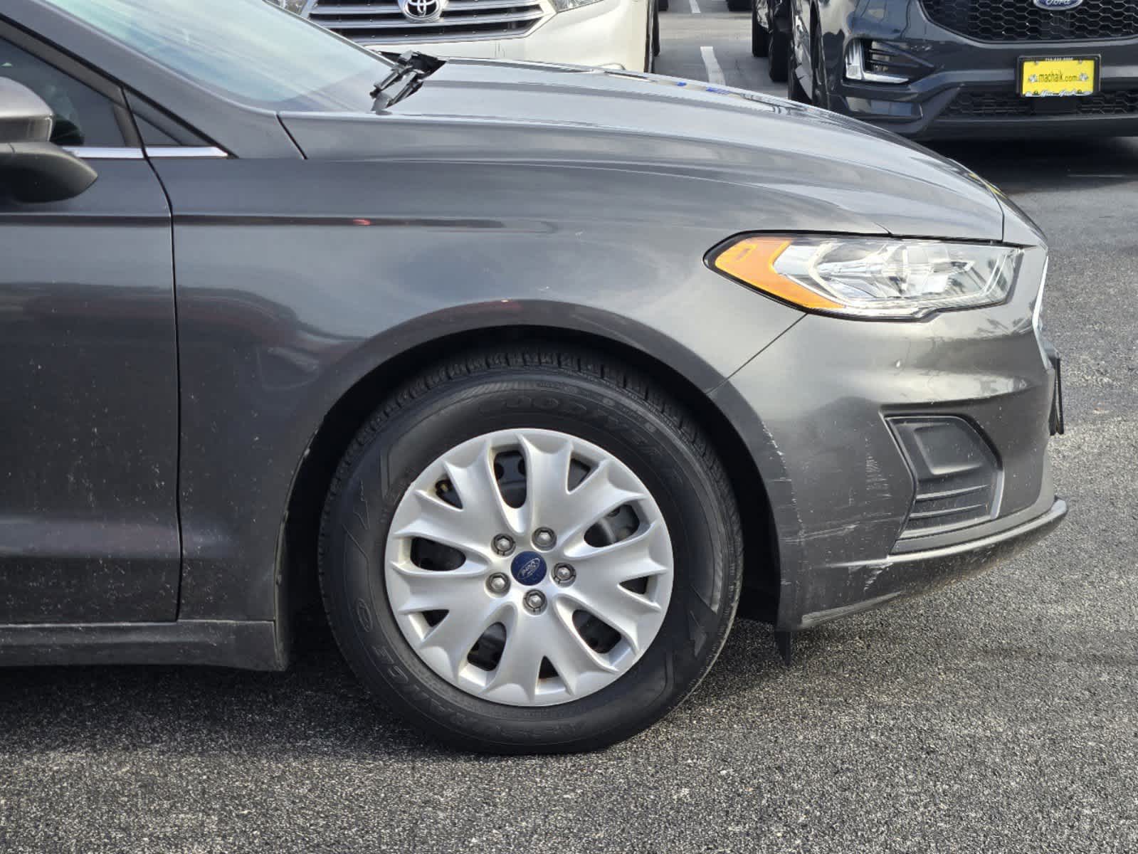 2019 Ford Fusion S 5