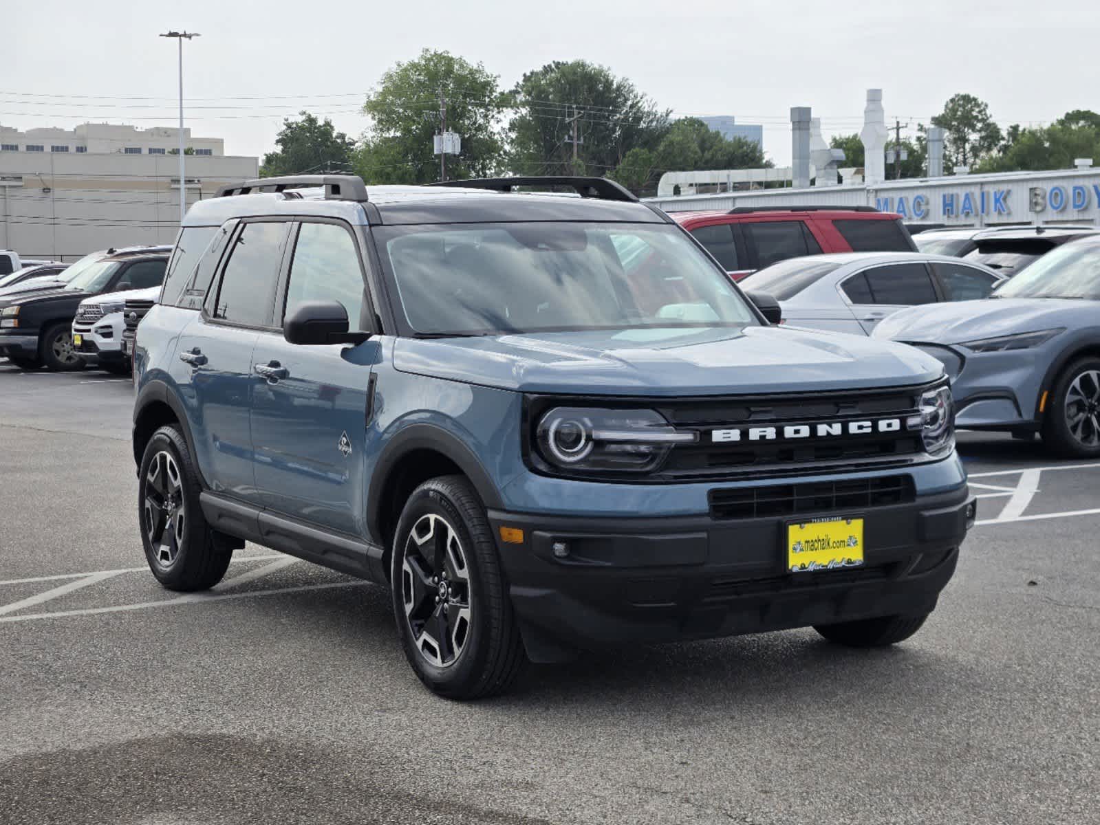 2023 Ford Bronco Sport Outer Banks 2