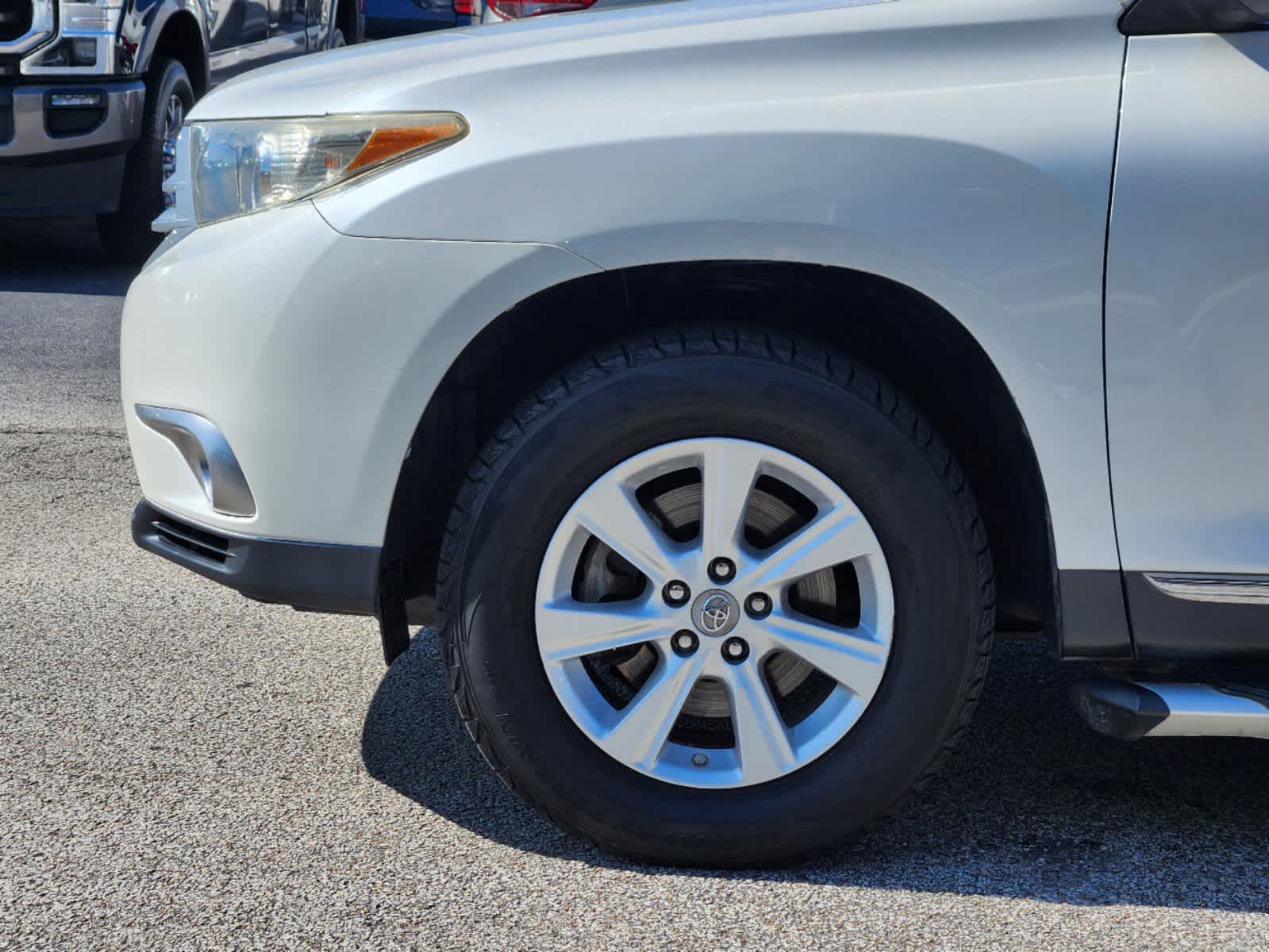 2011 Toyota Highlander Base 5