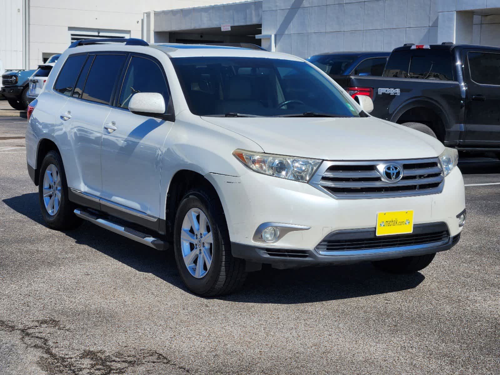 2011 Toyota Highlander Base 2