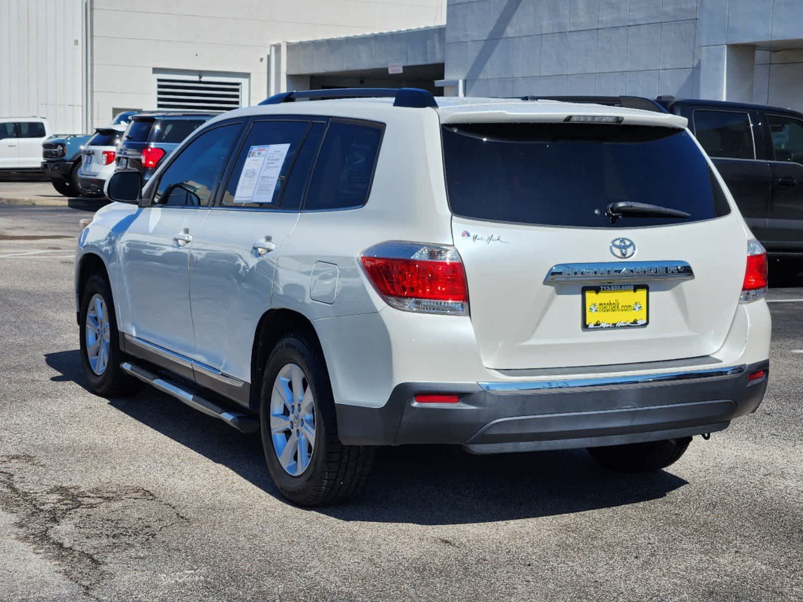 2011 Toyota Highlander Base 3