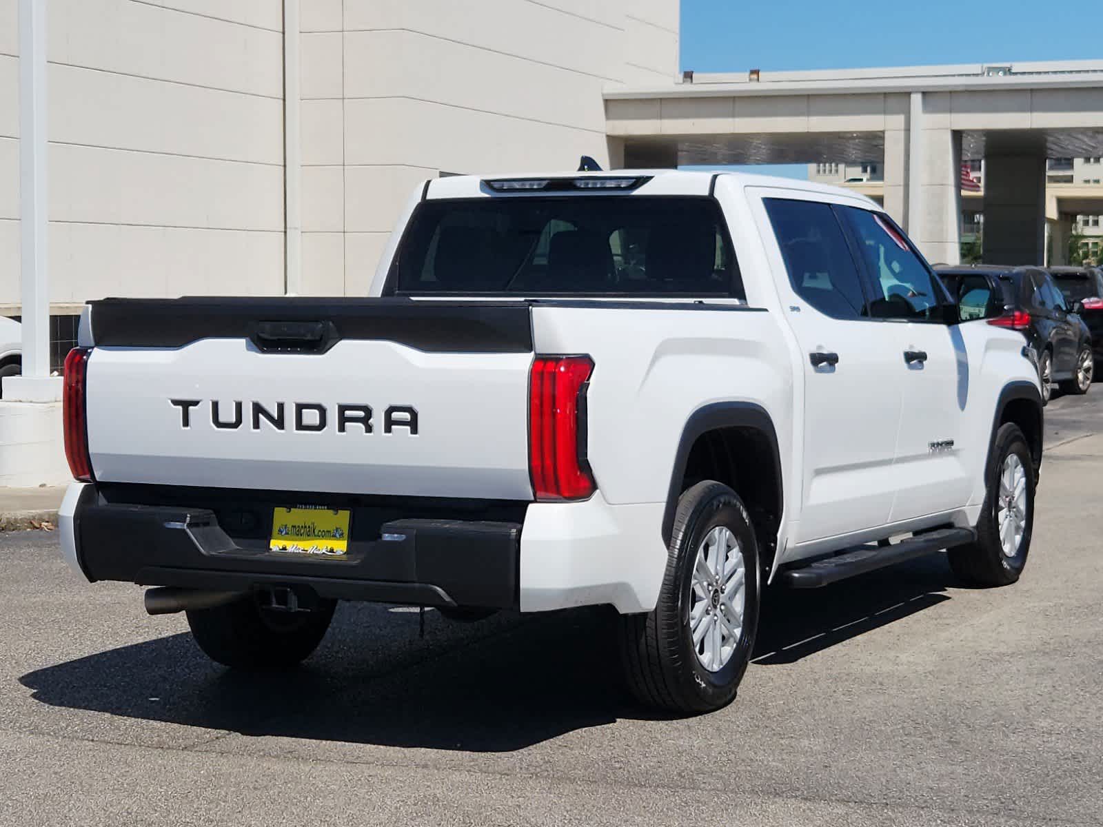 2022 Toyota Tundra SR5 CrewMax 5.5 Bed 4