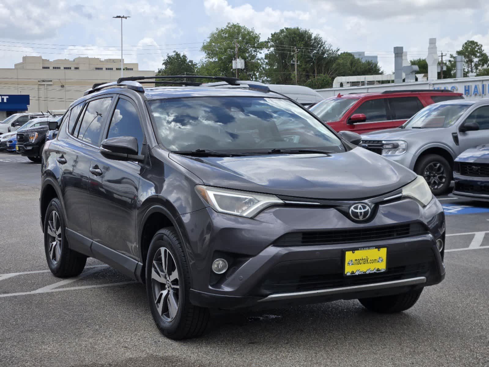 2016 Toyota RAV4 XLE 2