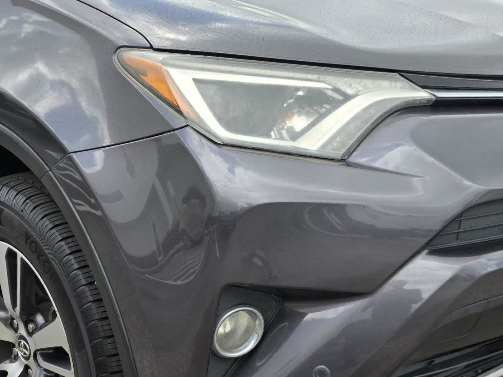 2016 Toyota RAV4 XLE 6