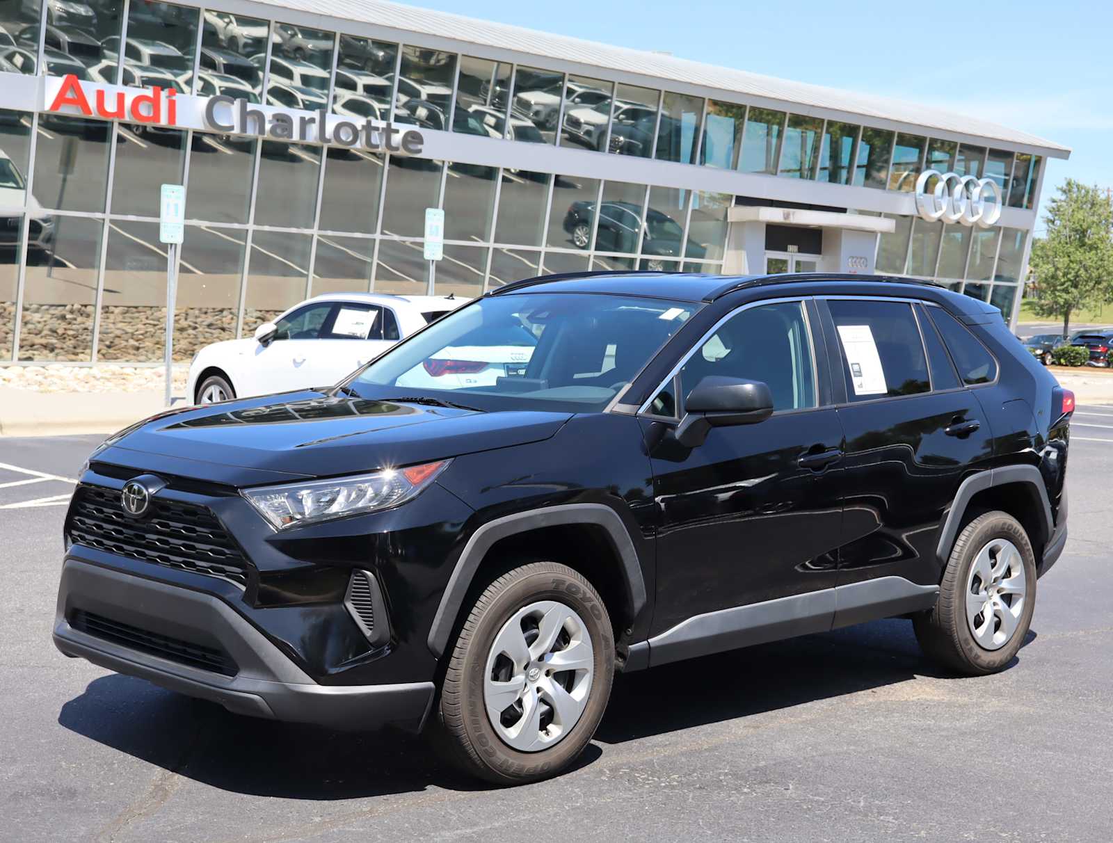 2021 Toyota RAV4 LE 4