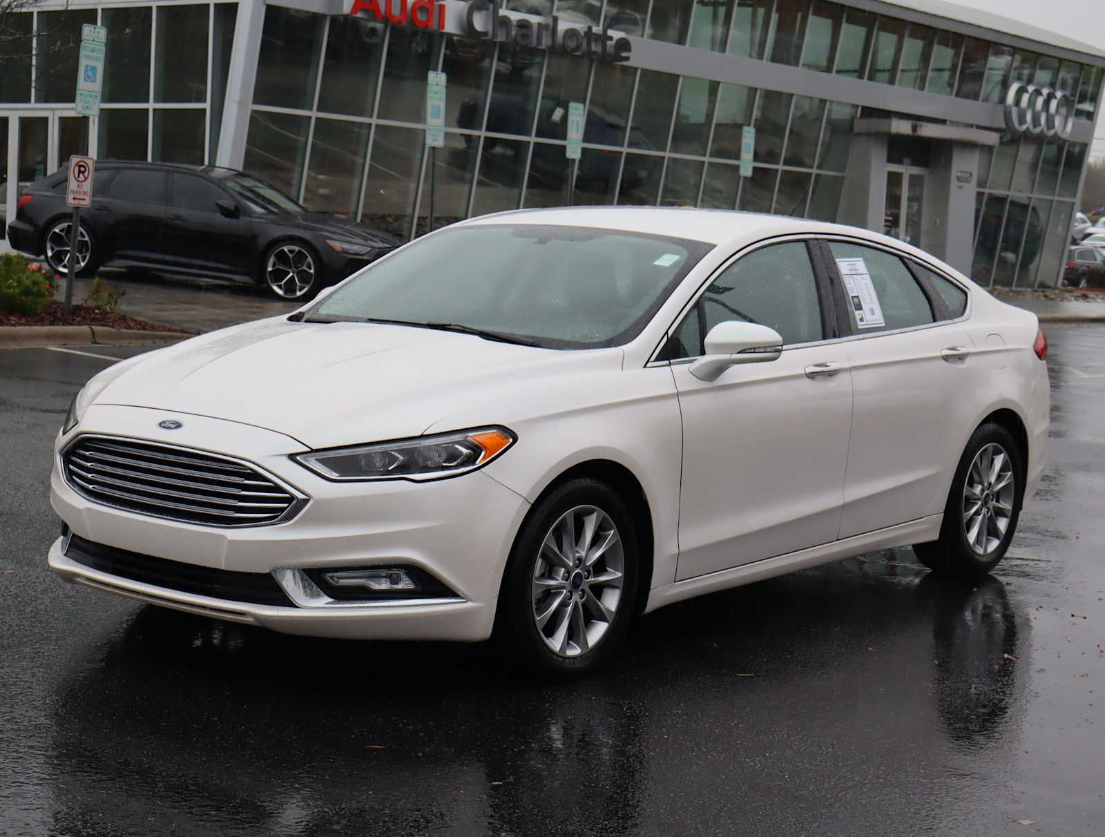 2017 Ford Fusion SE 4