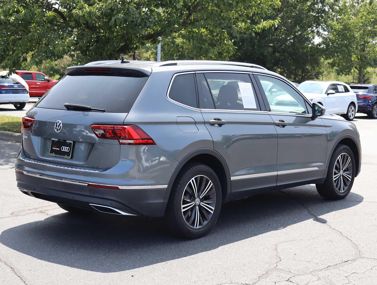 2019 Volkswagen Tiguan SEL 8