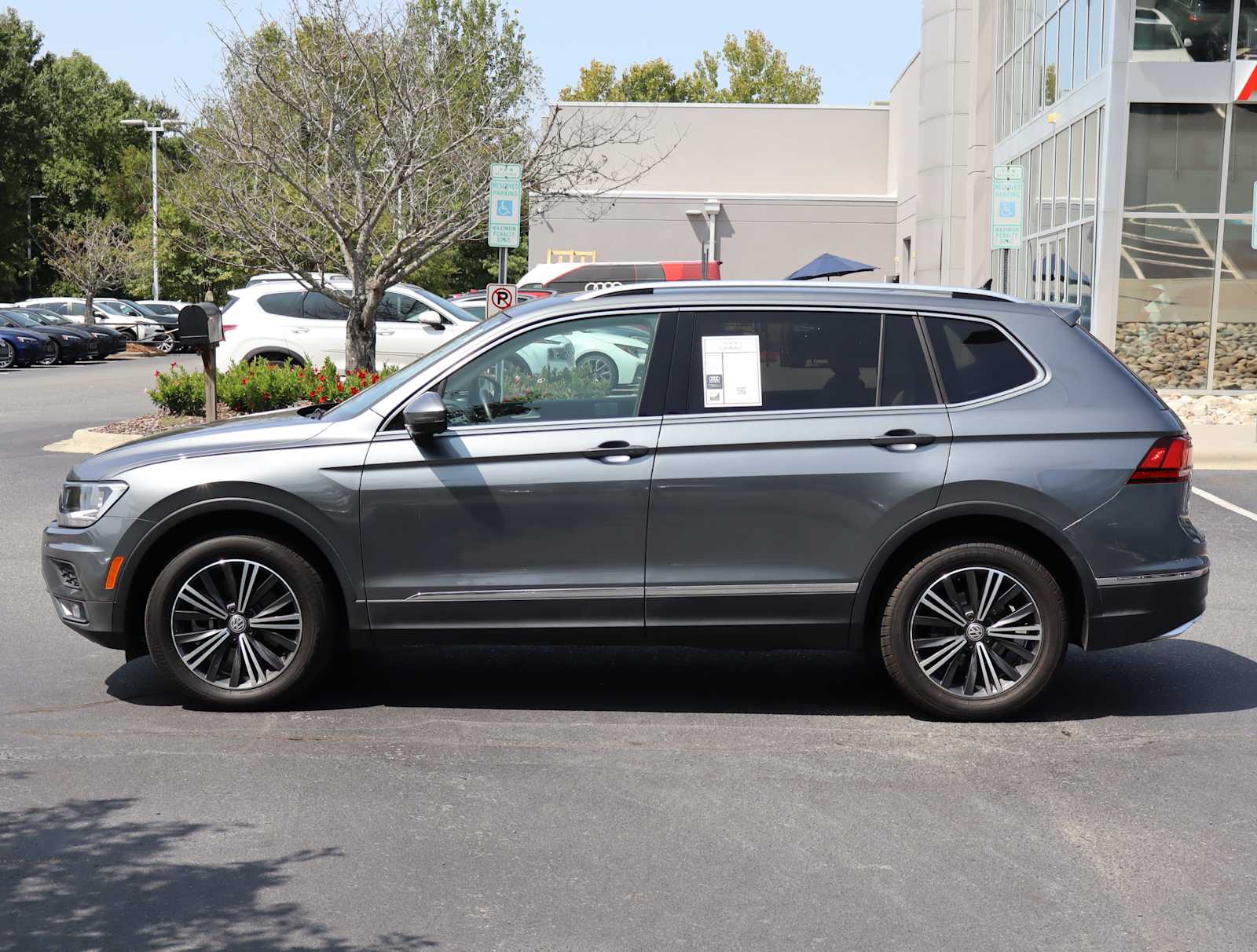 2019 Volkswagen Tiguan SEL 5