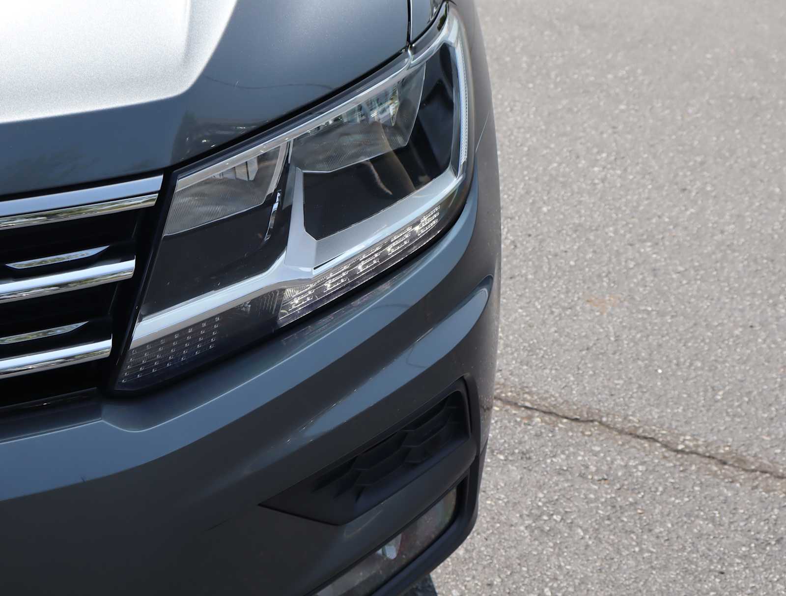 2019 Volkswagen Tiguan SEL 10