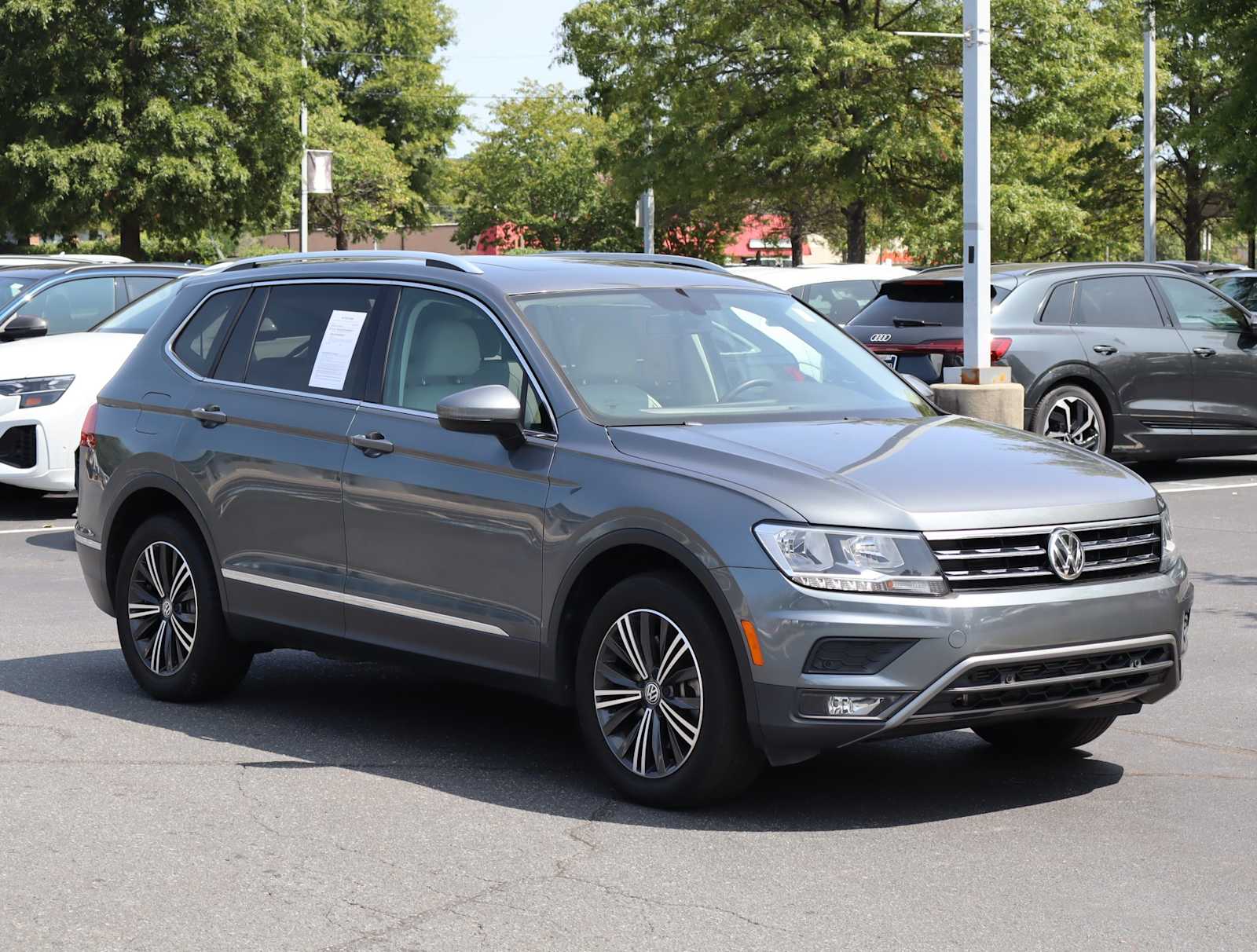 2019 Volkswagen Tiguan SEL 2