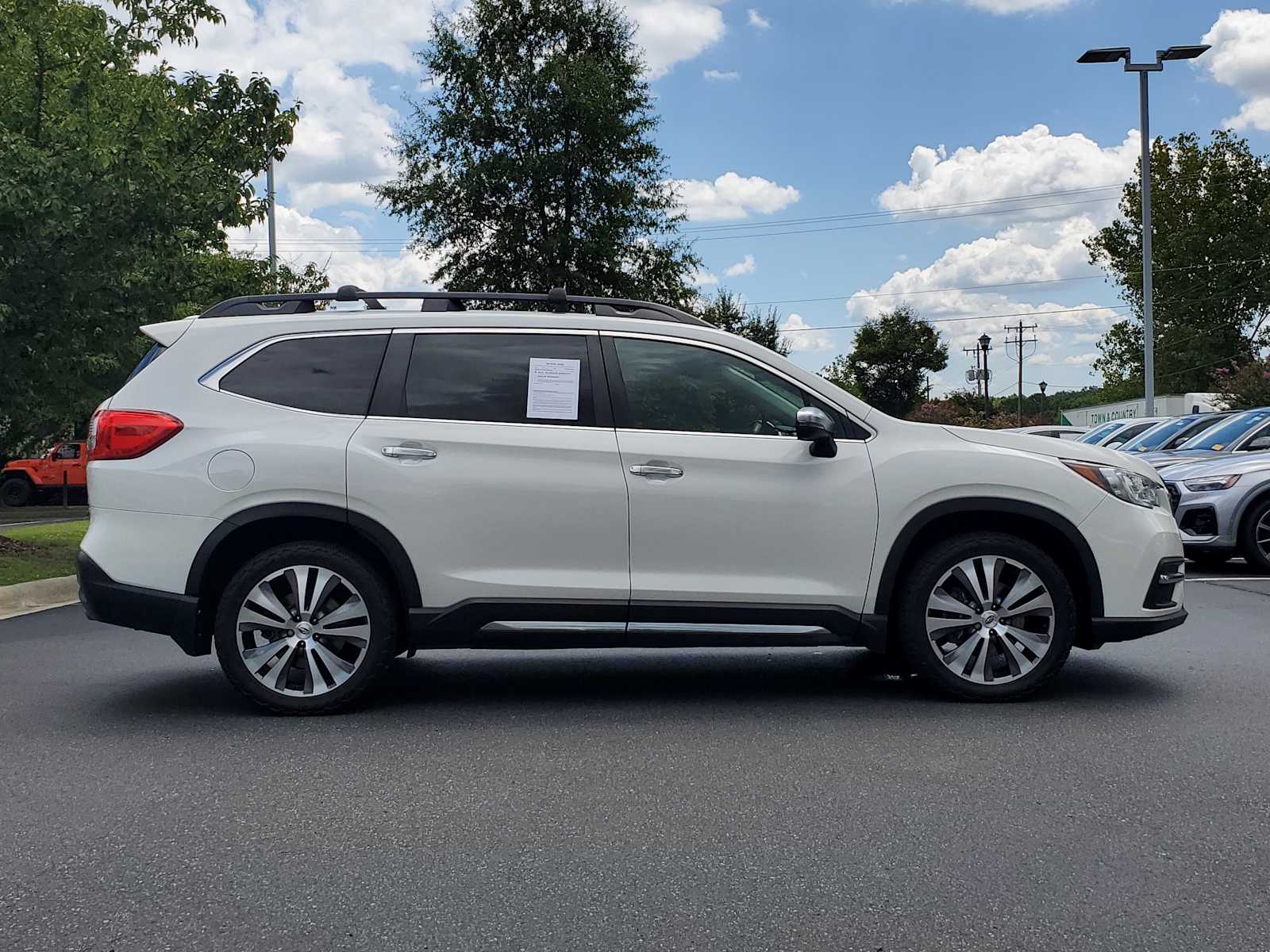 2022 Subaru Ascent Touring 9